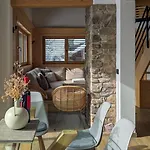 Nix & Nivis Chalet